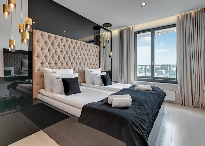 Brabank Riverside Premium & Free Parking By Downtown 4* Gdaňsk