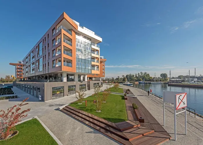 Brabank Riverside Premium & Free Parking By Downtown 4* Gdańsk