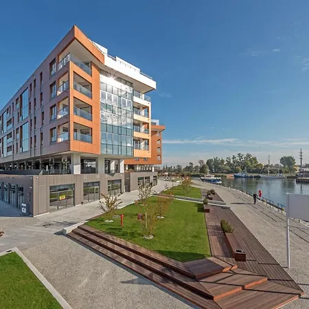 Brabank Riverside Premium & Free Parking By Downtown 4* Gdańsk